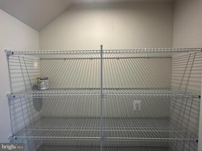 Building Photo - 2709 Apricot Dr