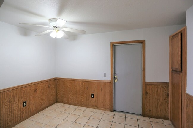 Building Photo - Great home on a cul de sac