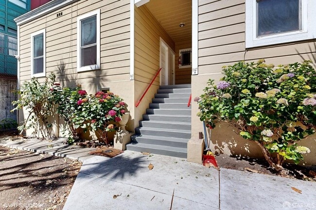 Building Photo - 847 Vallejo St.