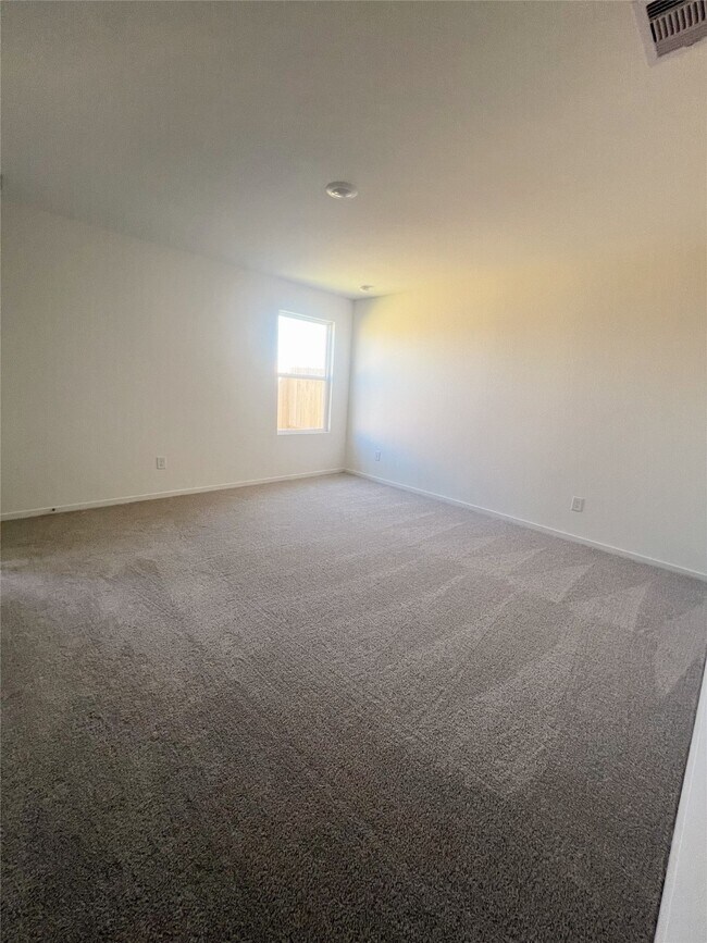 Building Photo - 12526 Mountain Daisy Rd