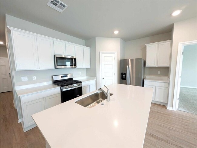 Building Photo - 2824 Firefly Dr