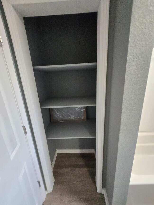 Building Photo - Charming 3-Bedroom, 2-Bathroom Brick Home for Rent