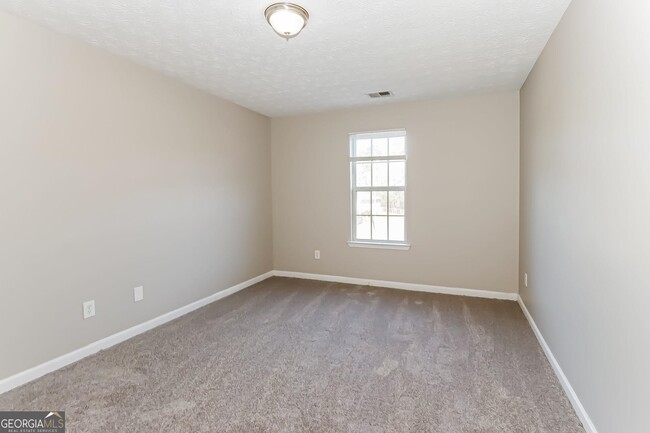 Building Photo - 290 Pleasant Hills Dr