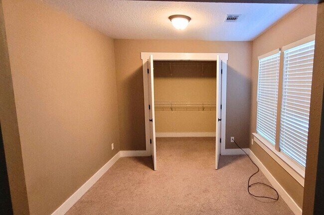 Building Photo - Coming Available!