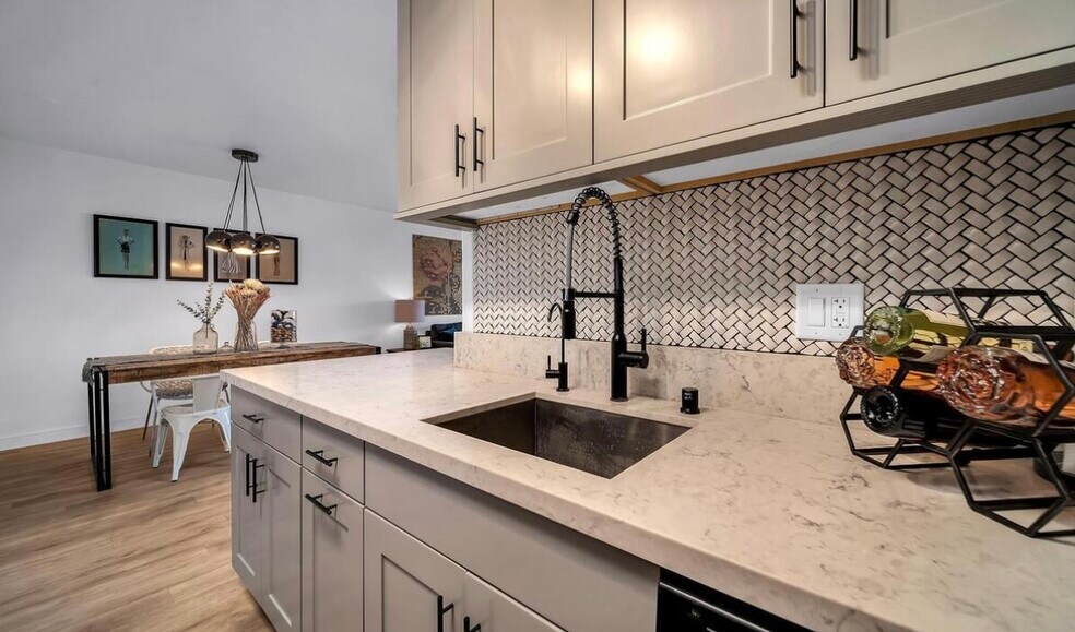 Building Photo - 7742 Redlands St