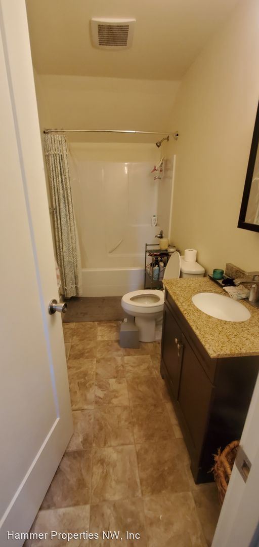 Building Photo - 5 br, 2 bath House - 314 E Ivy Street