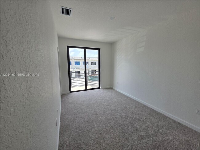 Building Photo - 13847 SW 261st St