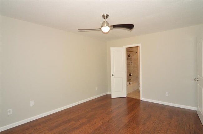 Building Photo - 3300 Pebblebrook Dr