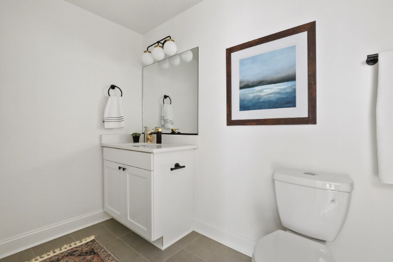 Building Photo - 2201 Brookfield Ave