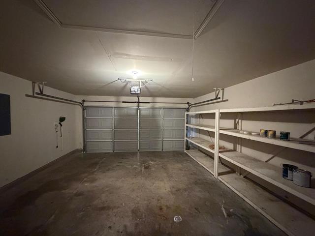 Building Photo - 6360 Geneva Ln