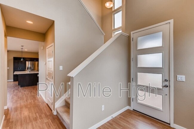 Building Photo - 10057 Quintero St