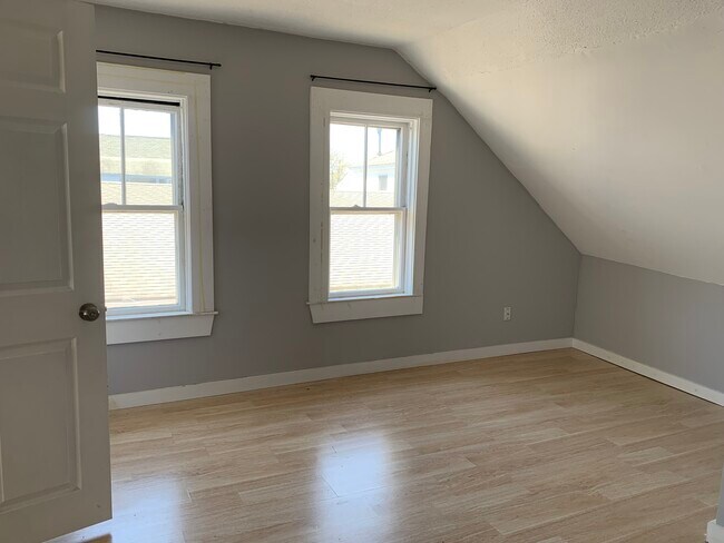 Living Area - 568 Main St