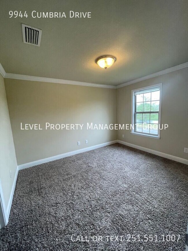 Building Photo - 9944 Cumbria Drive