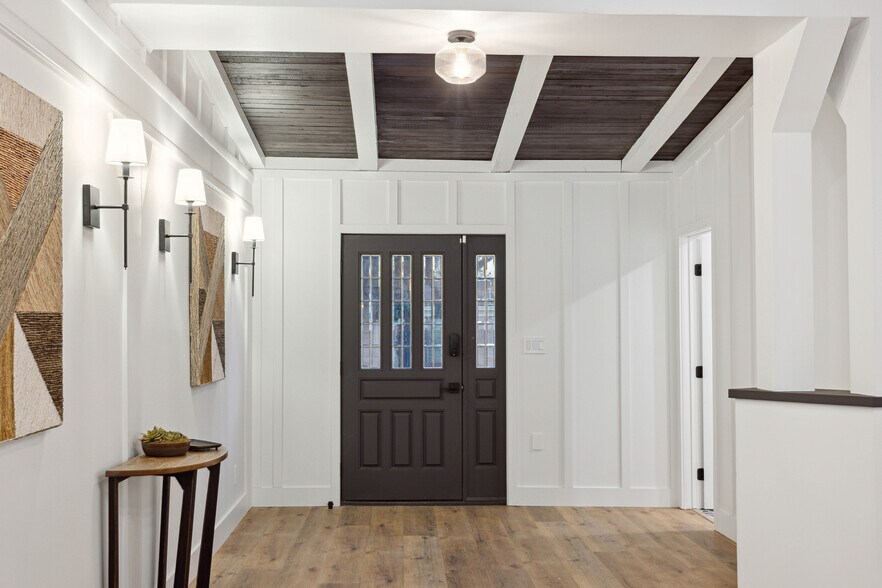 Building Photo - 19119 Ingomar St