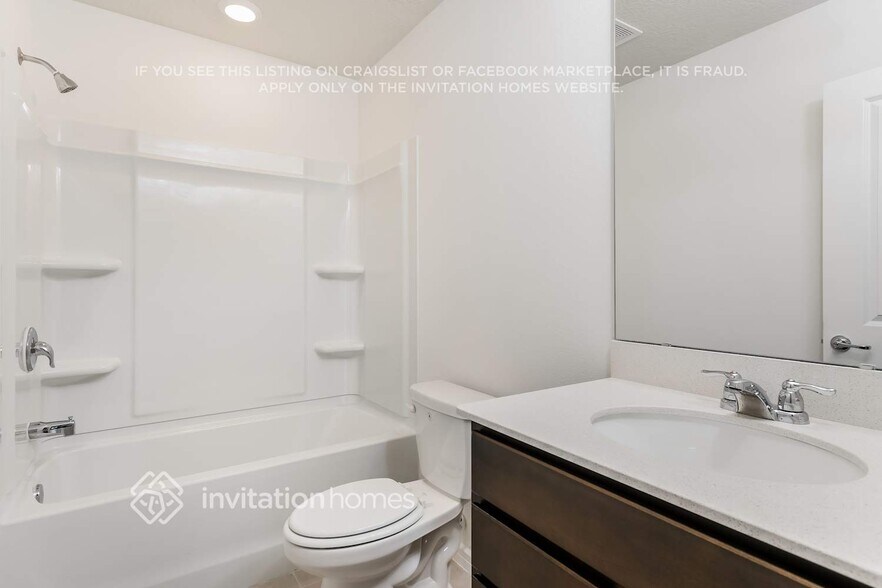 Building Photo - 2249 Southbury Dr