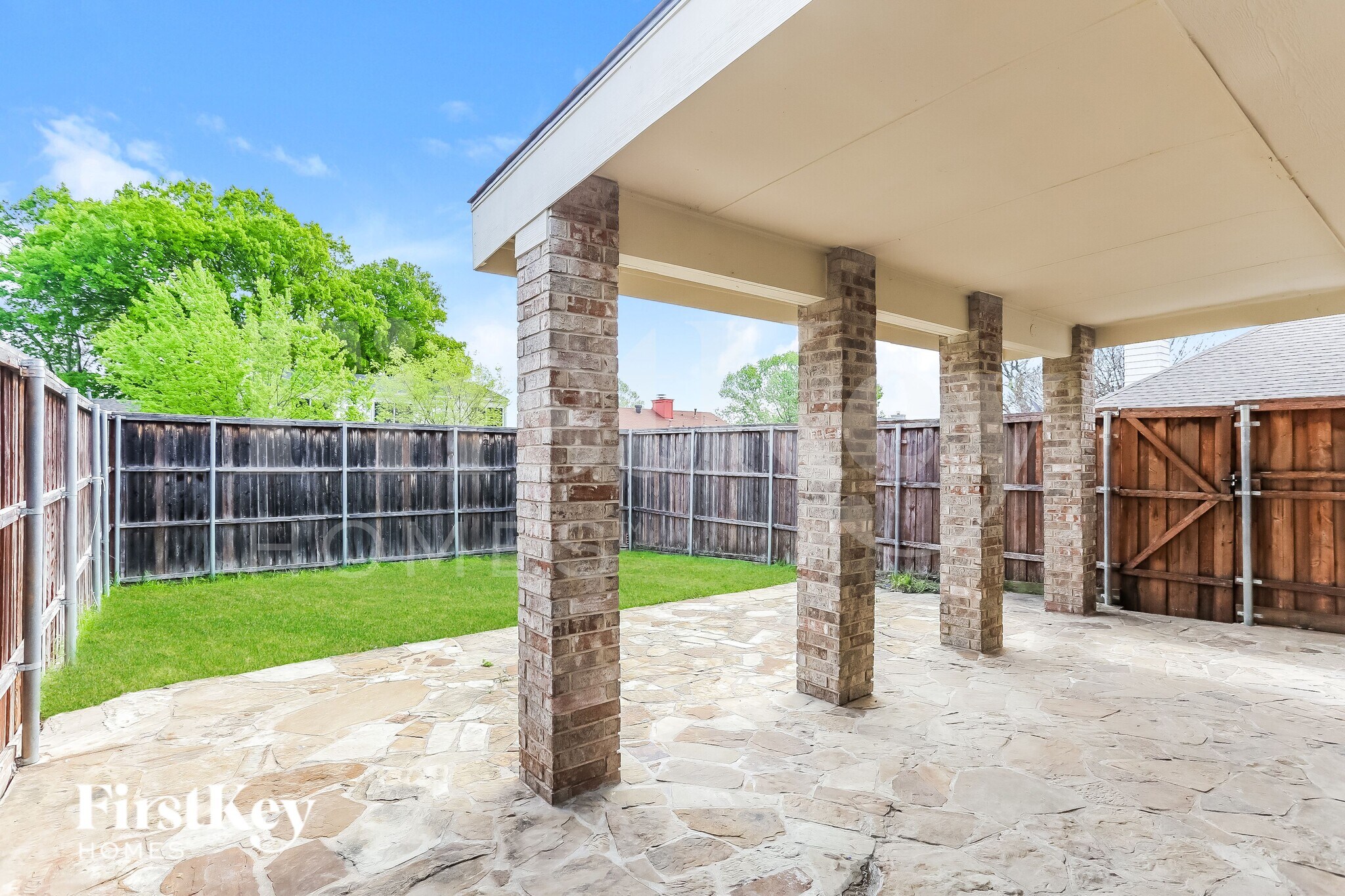 Building Photo - 1532 High Pointe Ln