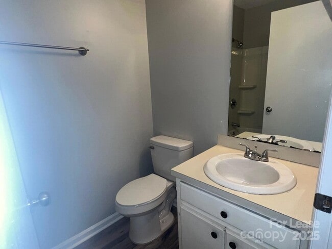 Building Photo - 374 Water St