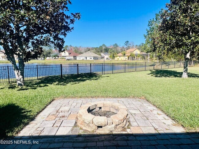 Building Photo - 1607 Harvest Cove Dr
