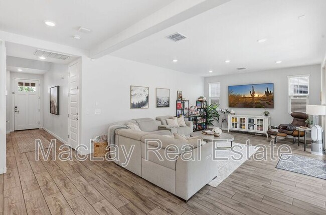Building Photo - 1166 E Weatherby Way
