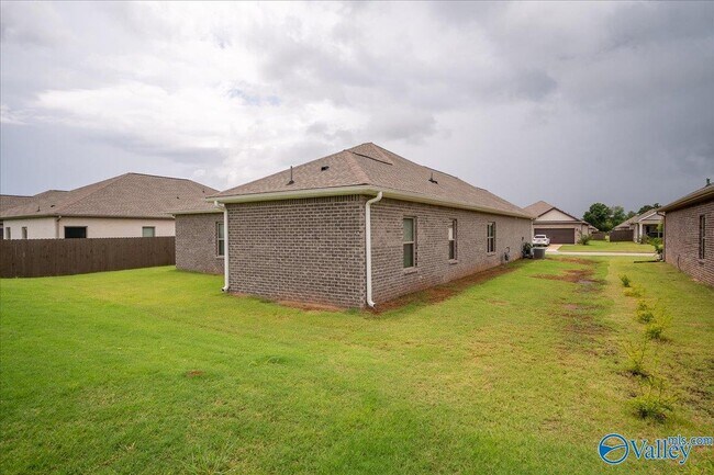 Building Photo - 14872 Demarie Ln