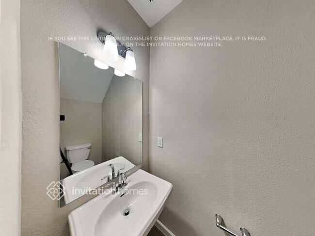 Building Photo - 571 Cherry Ridge Dr