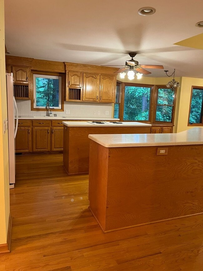 Building Photo - Gilbert - Call Lexington Office 803-359-0793
