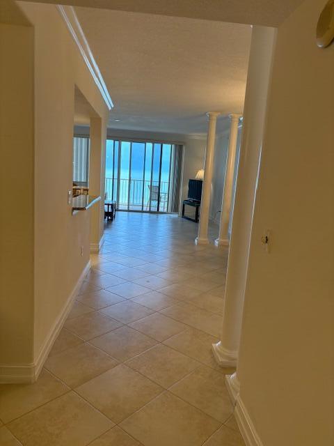 Building Photo - 4180 N Hwy A1A