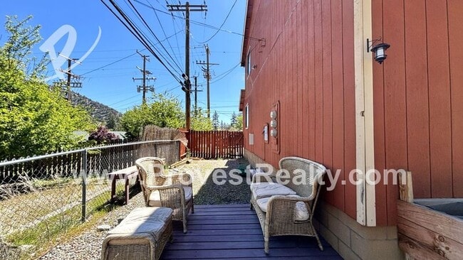 Building Photo - 6078 Spruce St