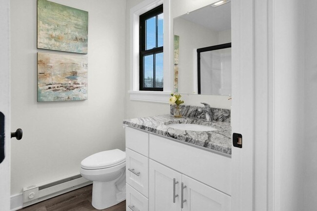 Building Photo - Townhomes at 5-7 Water St | One-Bedroom El...