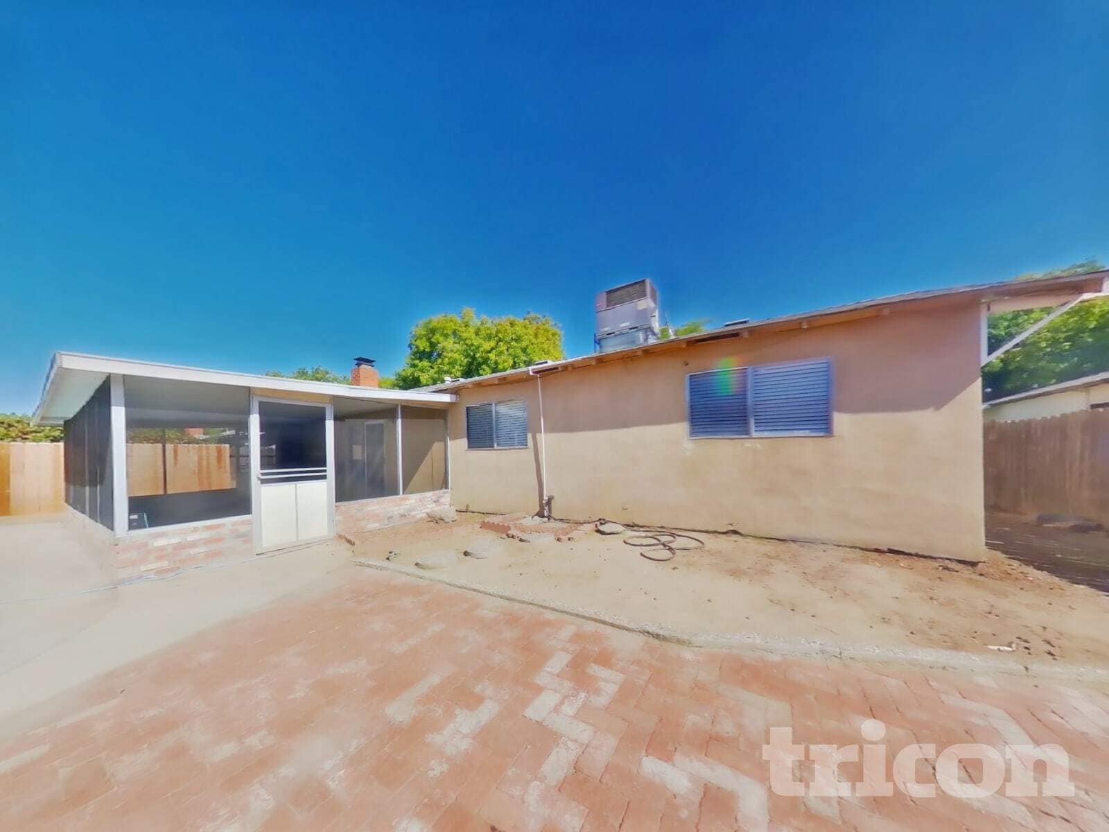 Building Photo - 405 Pirinen Ln