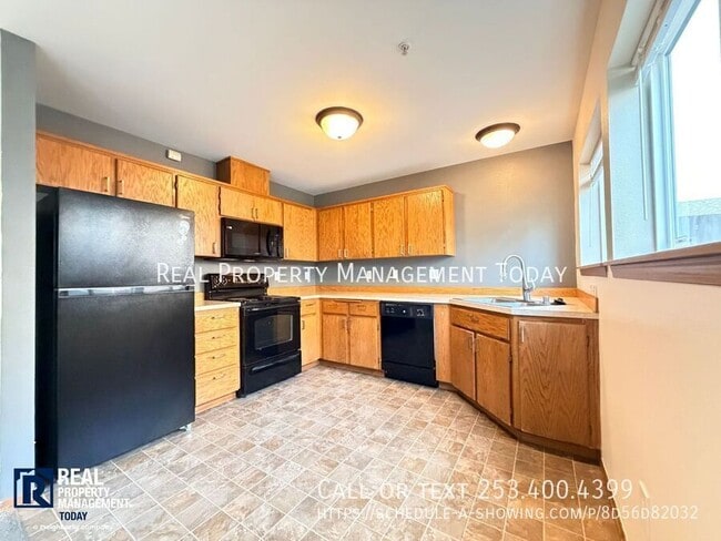 Building Photo - 5909 111th St Ct E