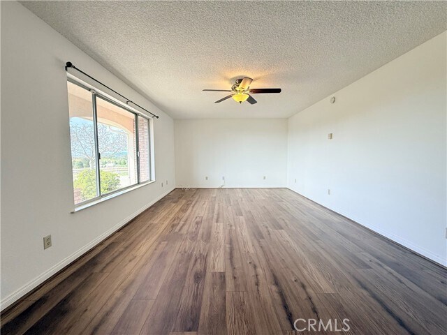 Building Photo - 575 Aloma Way