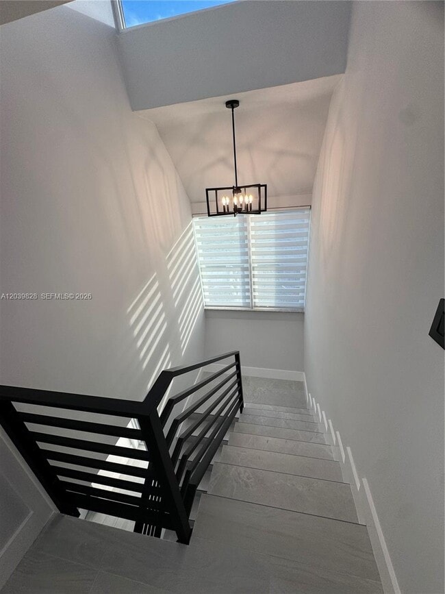 Building Photo - 6653 SW 140th Ave