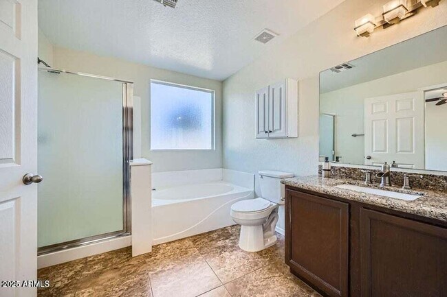 Building Photo - 15436 W Port Royale Ln