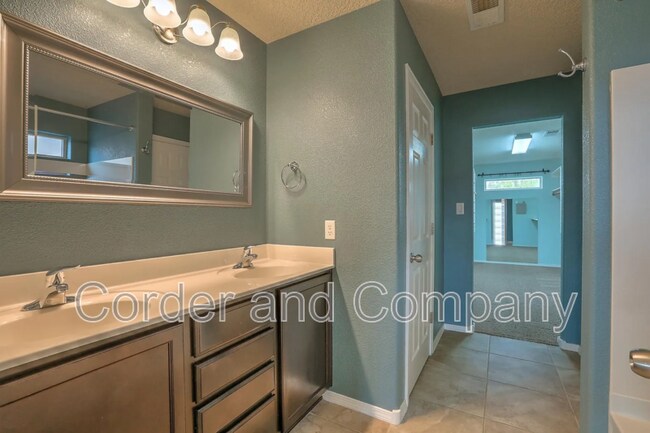Building Photo - 6909 Mete Sol Dr NW