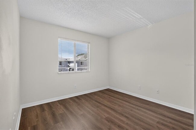 Building Photo - 4110 Waterside Island Ct