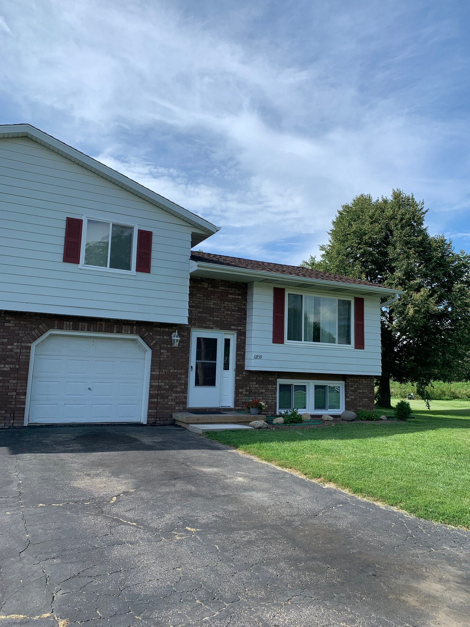 6859 Sunset Meadow Drive Windsor WI - 6859 Sunset Meadow Dr