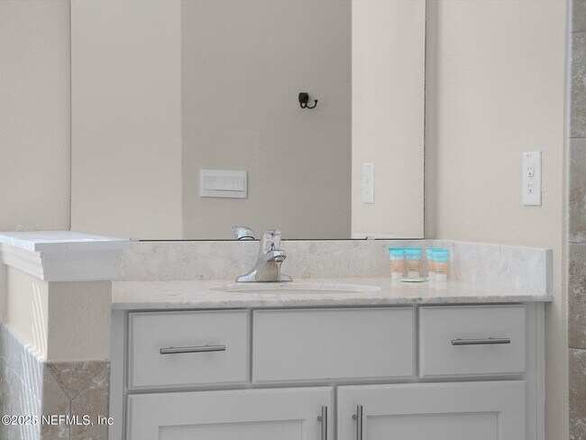 Building Photo - 75 Granite Ave