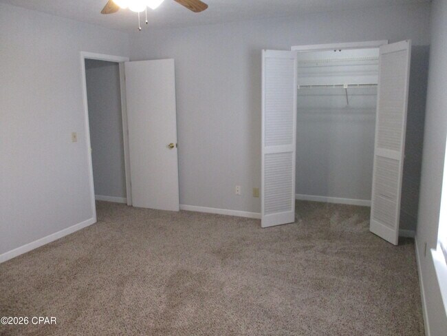 Building Photo - 1218 Stephen Dr