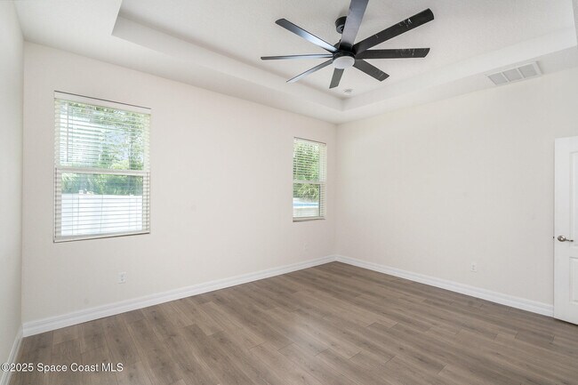 Building Photo - 1085 Caligula Ave SE