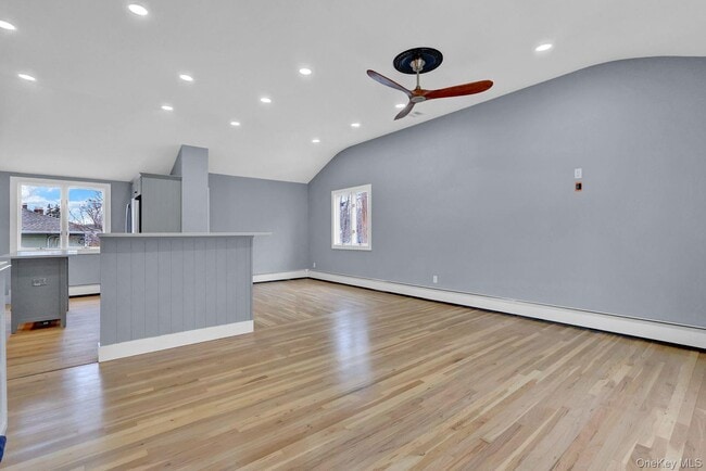 Building Photo - 33 Gaines St