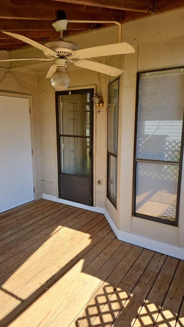 Building Photo - MOVE IN SPECIAL!! FIRST MONTH FREE!!