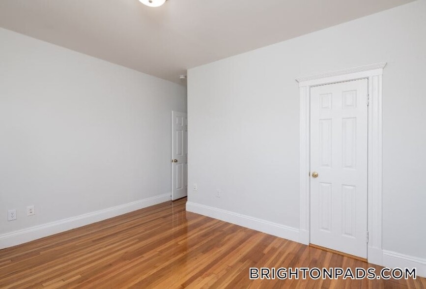 Building Photo - 12 Elko St