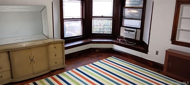 Building Photo - 84-36 Abingdon Rd