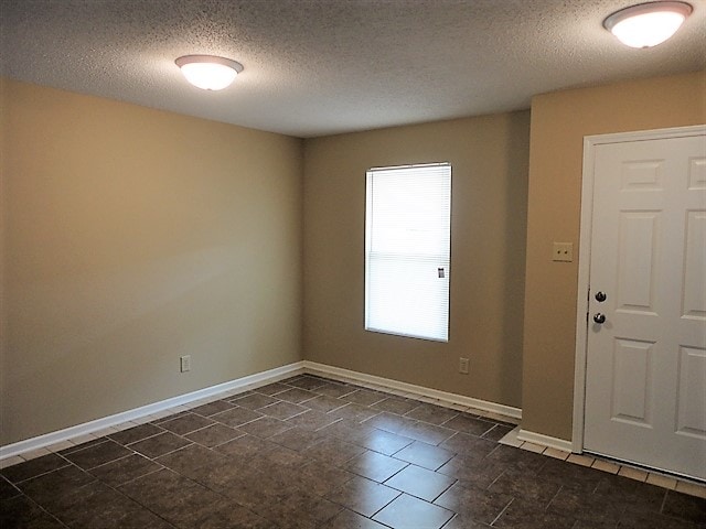 Building Photo - 2170 Bridlewood Dr