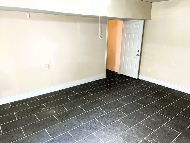 Building Photo - 34511 Park Green Dr