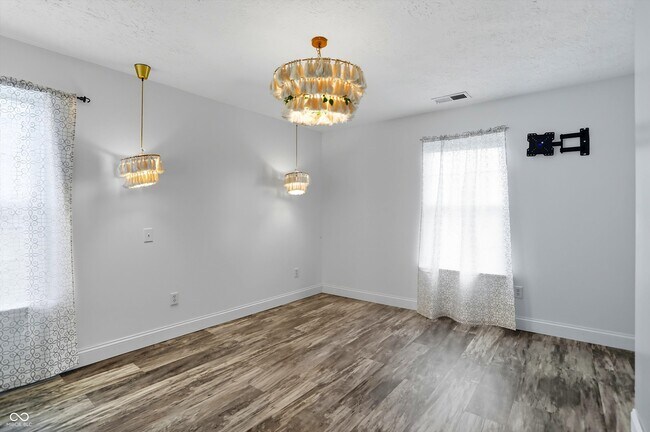 Building Photo - 12438 Hawks Landing Dr