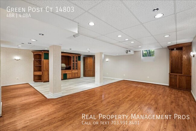 Building Photo - Green Post Ct 14803-