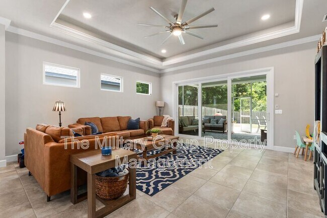 Building Photo - 6901 SW Lugano Ct