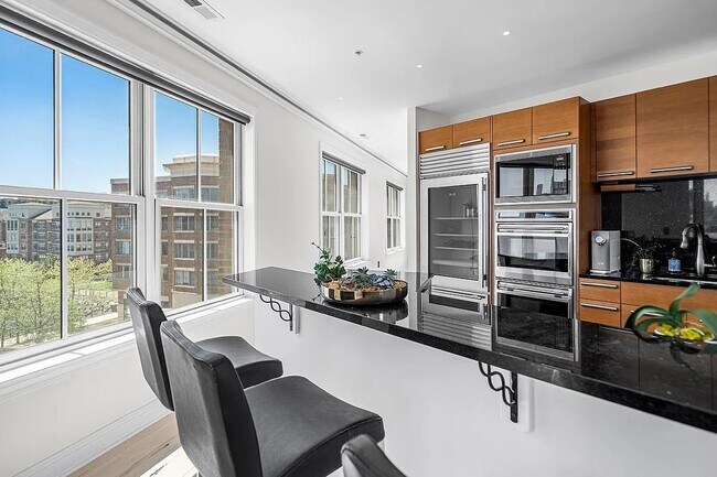 Building Photo - 20 Ave at Port Imperial